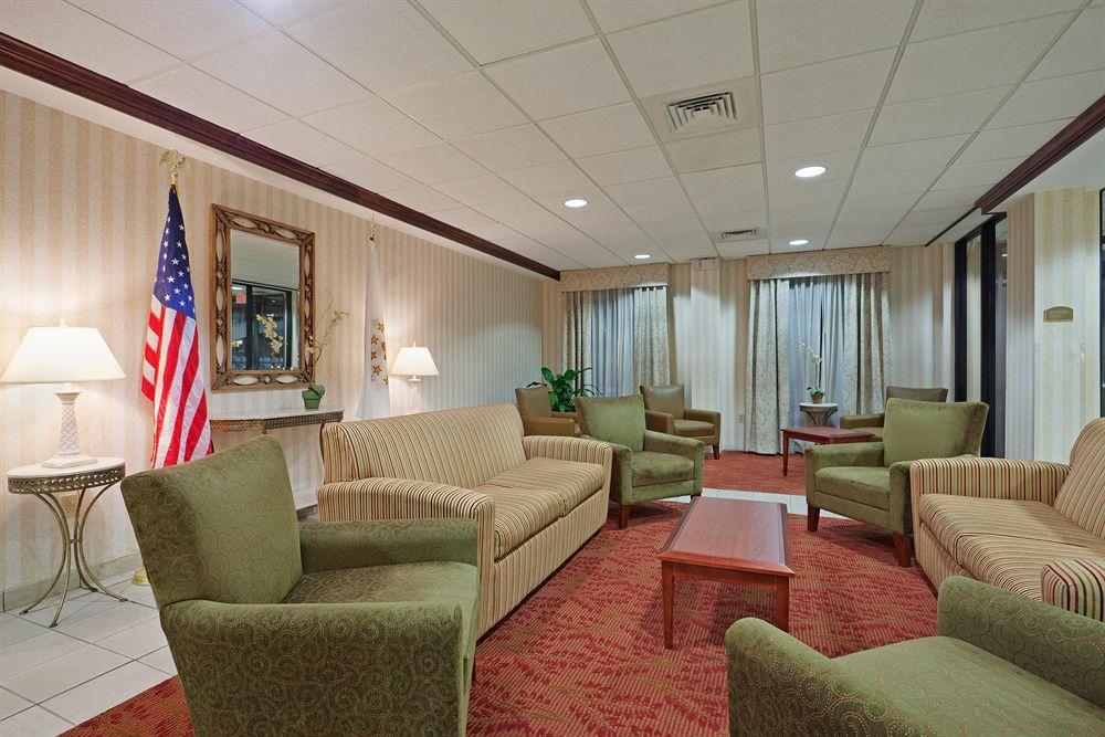 Holiday Inn Express Hotel & Suites Providence-Woonsocket By Ihg Interior foto