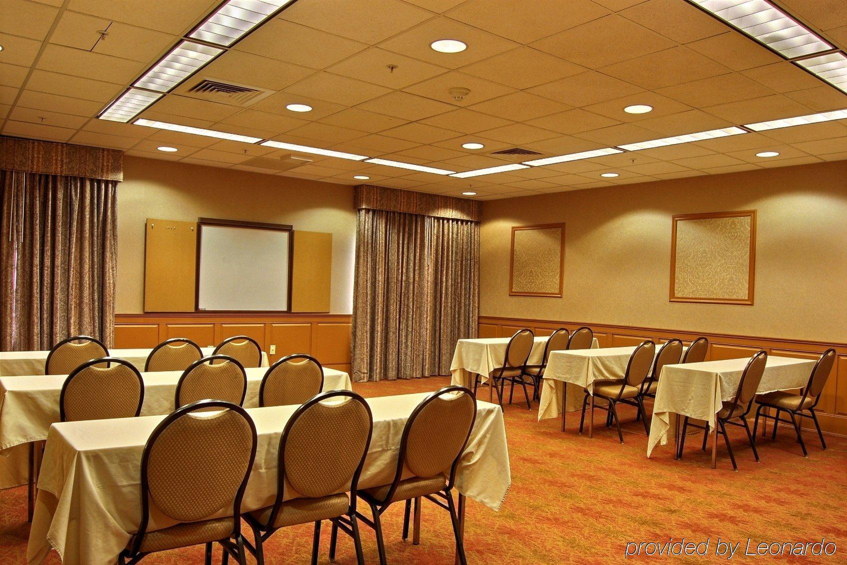 Holiday Inn Express Hotel & Suites Providence-Woonsocket By Ihg Bisnis foto
